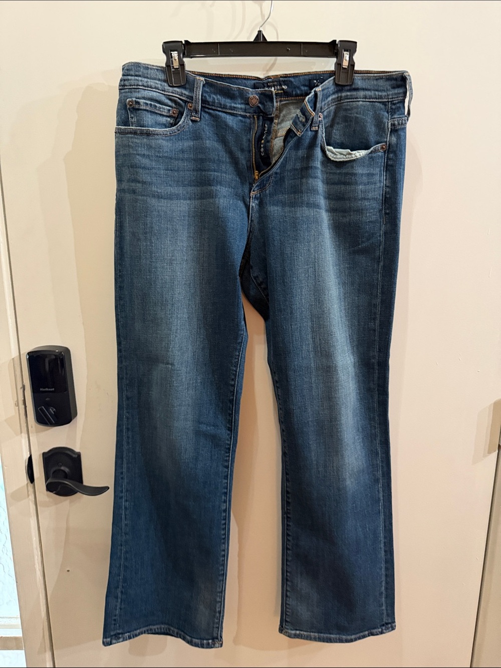 Lucky Brand Women's Dark Blue Flare Jeans NWOT